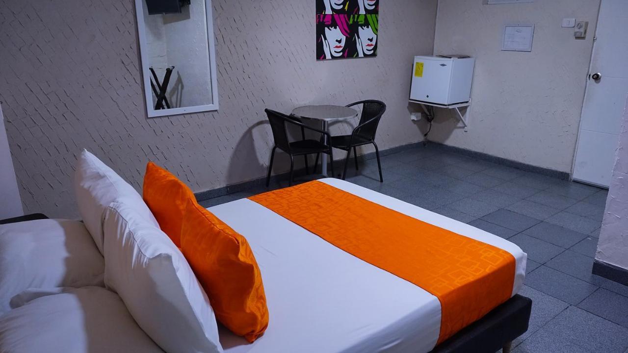 Hotel Casa Boston Inn Барранкилья Экстерьер фото